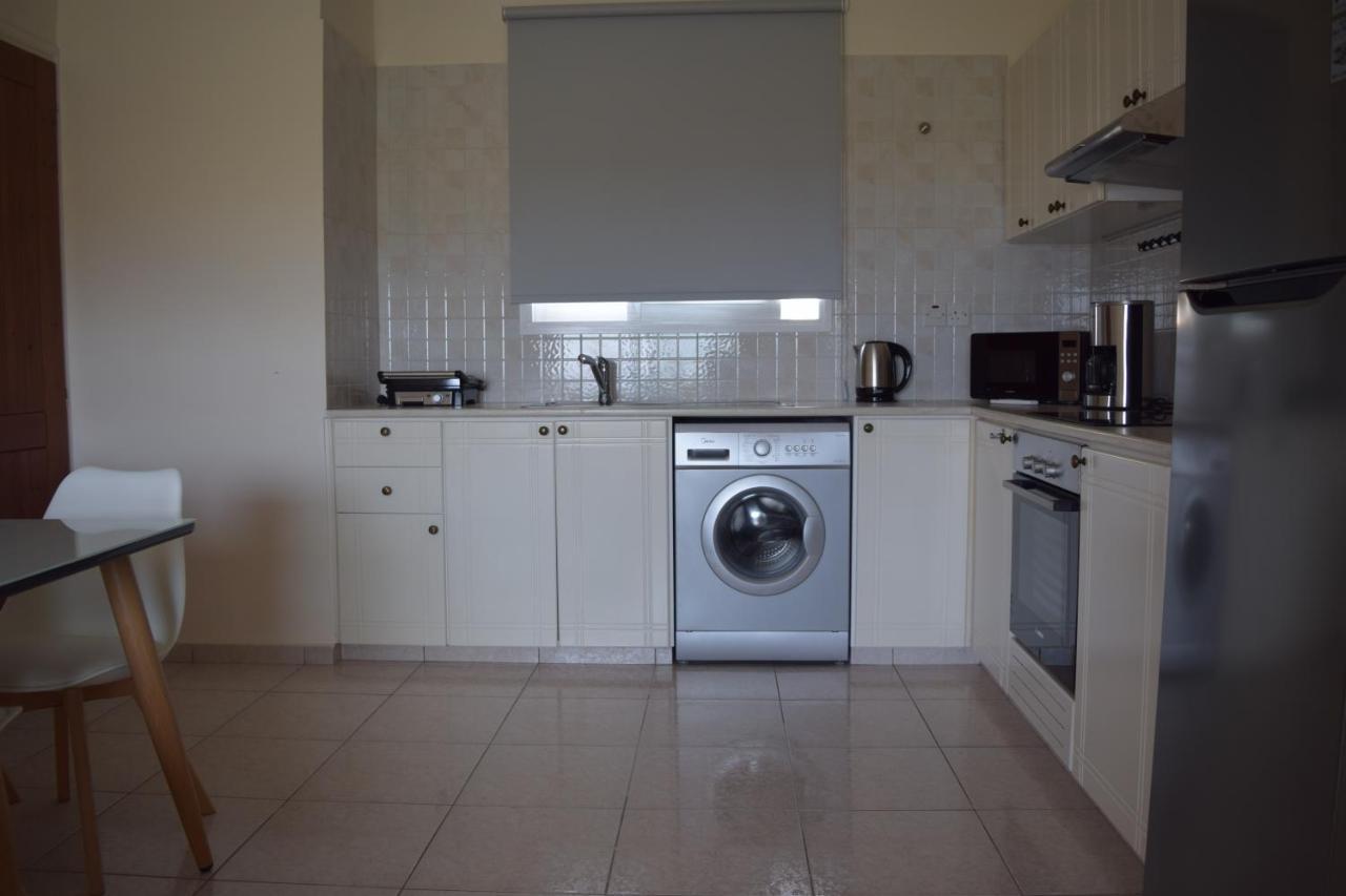 Eden Heights Sea View Apartment 203 - By Imh Travel & Tours Paphos Extérieur photo